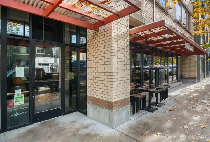 And who doesn't love Italian? Vendemmia. Delizioso!