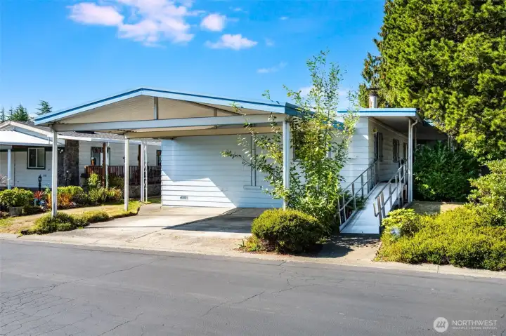 Welcome to the lovely 55+ community of Canyon View Estates.