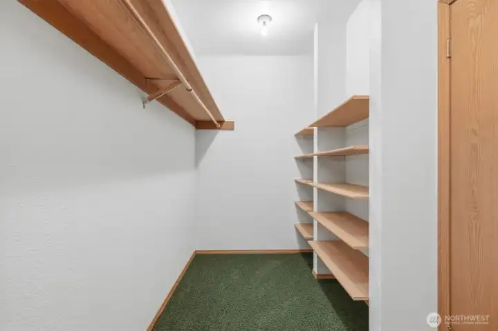 Bedroom 2 w/ Walk In Closet