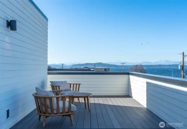 Look at this amazing view! Water, Mountains, Ferries and more!