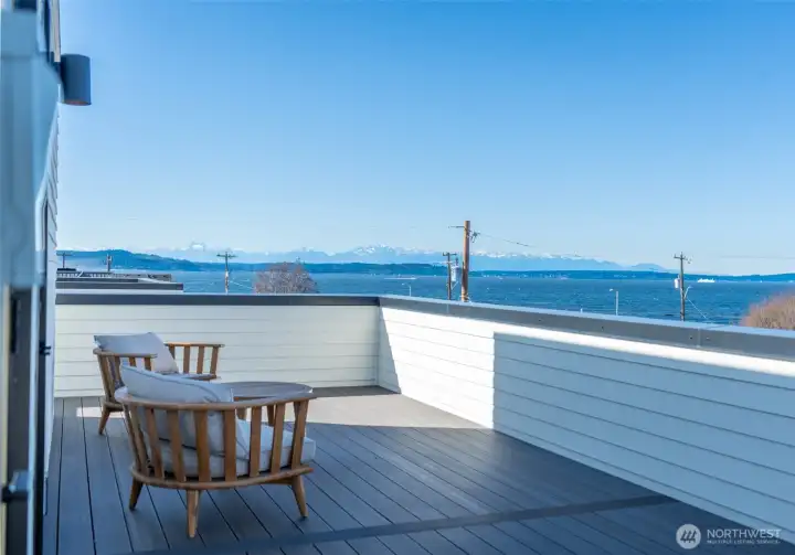 Look at this amazing view! Water, Mountains, Ferries and more!