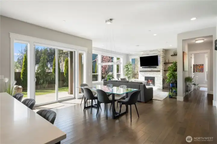 Living Room/Dining Room