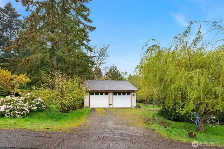 Two car detached garage!