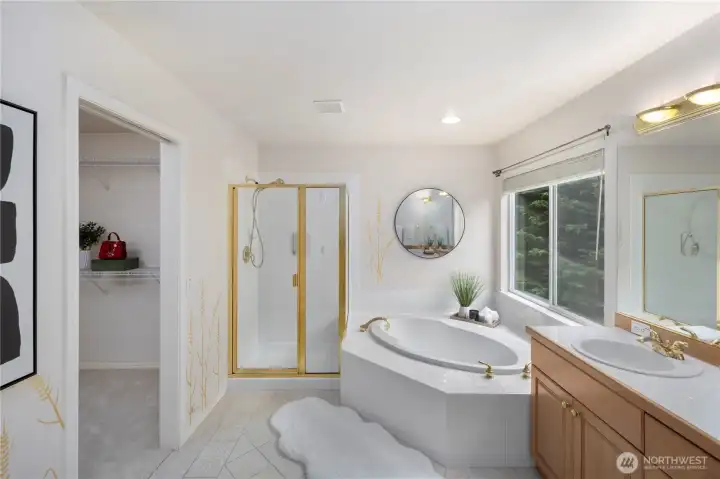 5 Piece primary bath with walk in