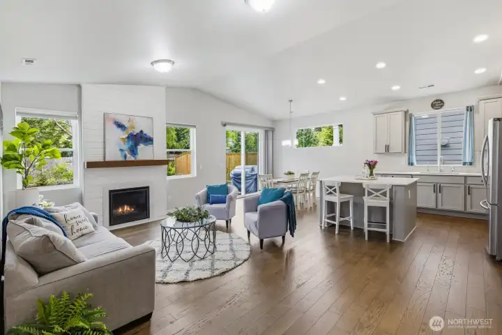 Open concept living, dining & kitchen