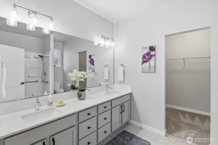 Gorgeous primary bath