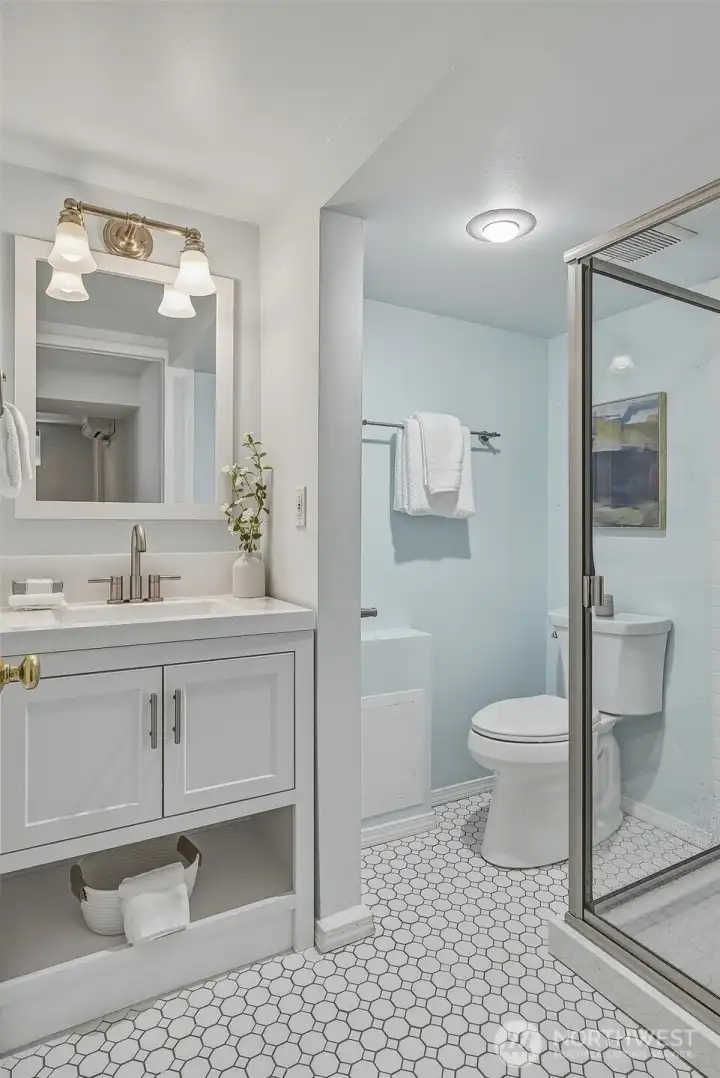 Lower Level-3/4 Bath