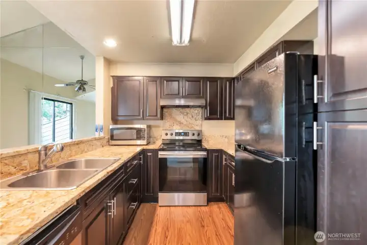 Spacious kitchen. Spacious kitchen.