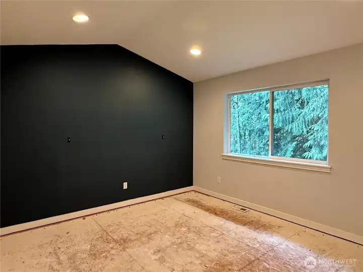 Primary bedroom Needs carpet