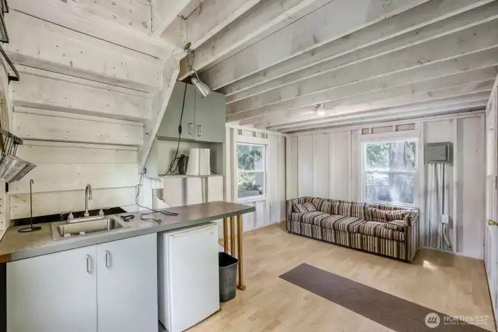 Outbuilding Kitchen Outbuilding Kitchen