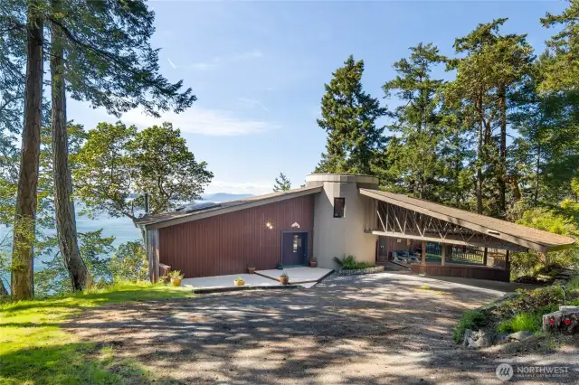 The front of the home as you approach