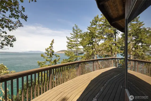 The view deck above the water. The perfect place to relax and watch wildlife, boats, and those perfect island sunsets.