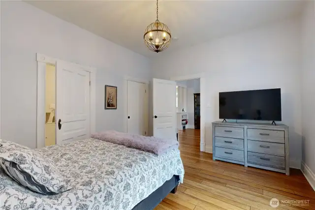 junior suite on main floor