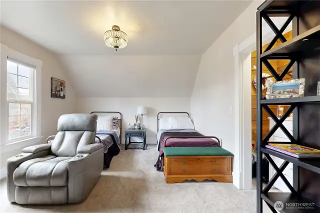 upstairs bedroom #1