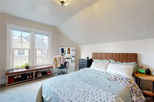 upstairs bedroom #2
