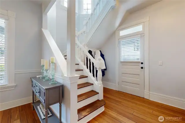 Entry & stairway