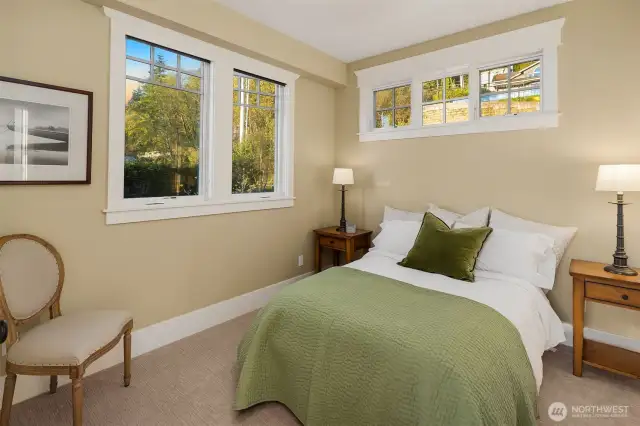 Guest bedroom