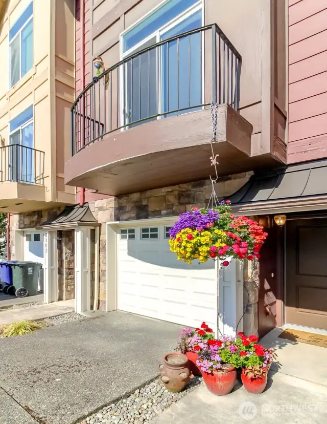 Beautiful entrance!