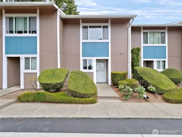 Kenthill Townhouse Condominiums