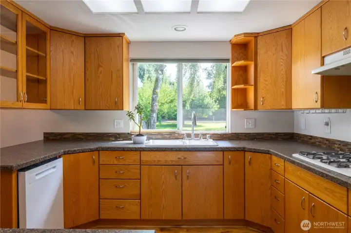 Lots of counter & storage space