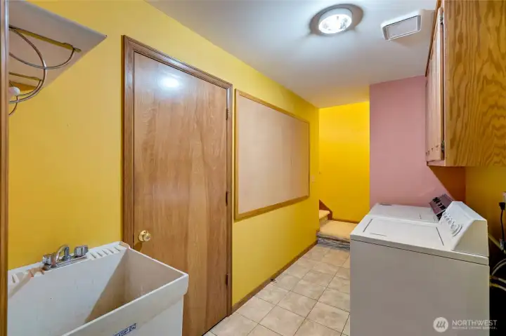 A nice mudroom!