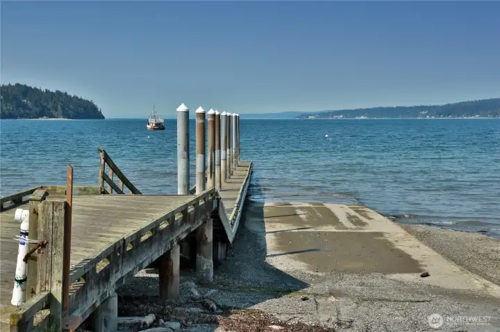 Freeland Park dock, boat launch...