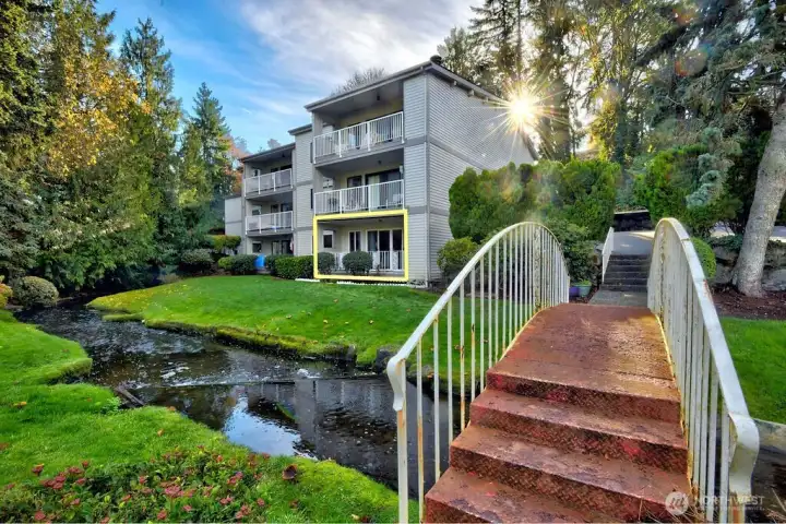 ground level end unit