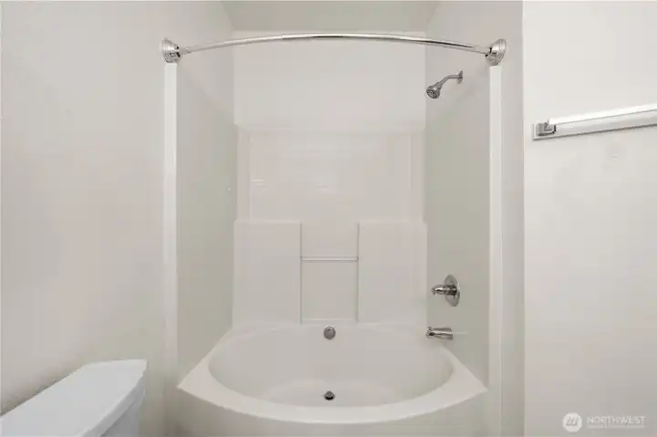 Rounded Soaking Tub and Shower...so relaxing