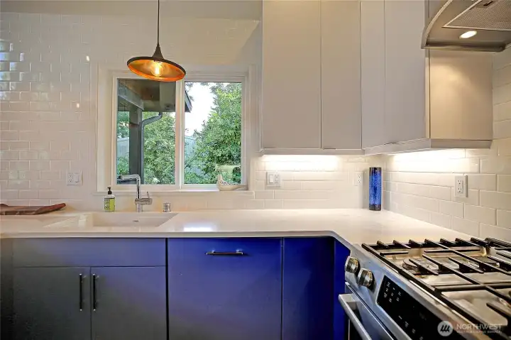 Stainless Steel and Beautiful Fixtures~