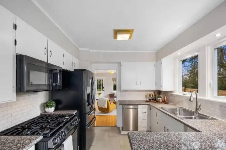 Stainless appliances.