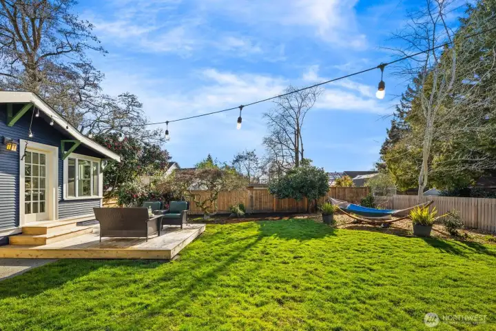 Patio furniture may stay.