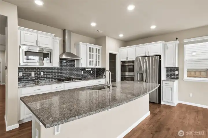 True double ovens in this kitchen