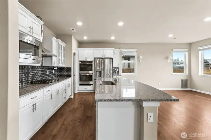 True double ovens in this kitchen