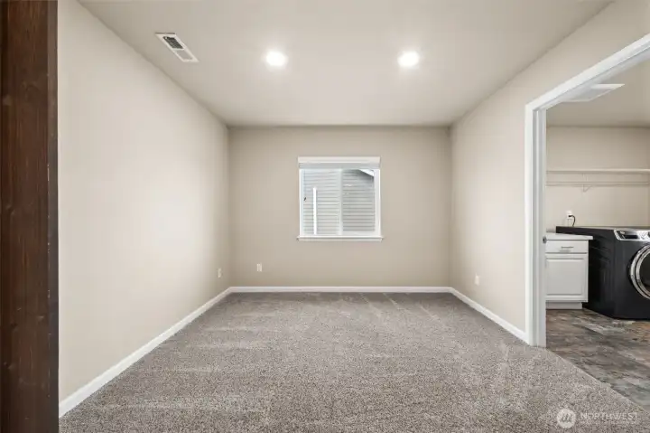 sitting room or office space