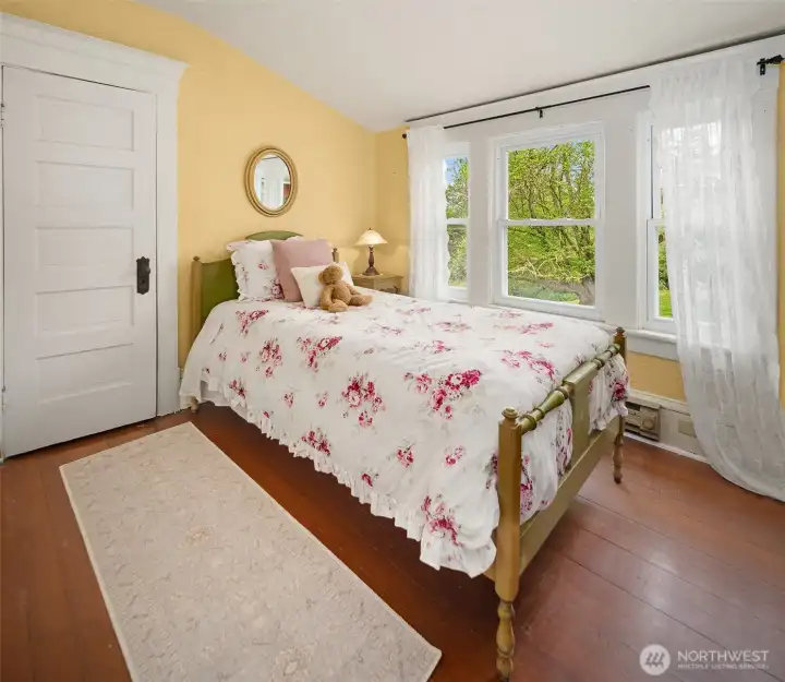 South facing bedroom. What a lovely place to wake up!