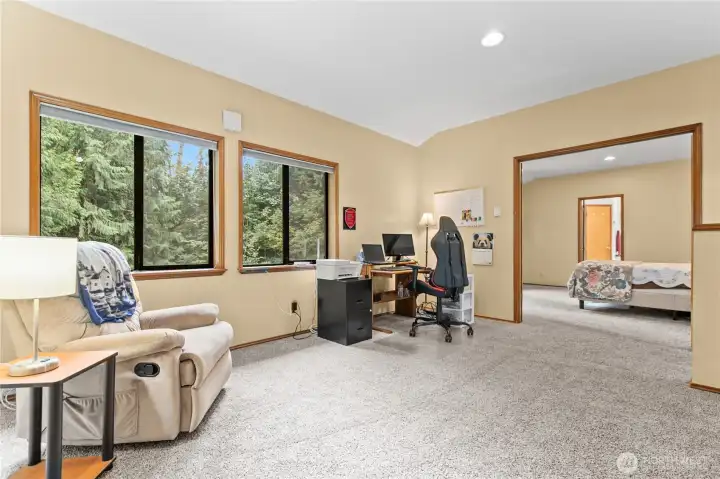 Loft outside of primary suite
