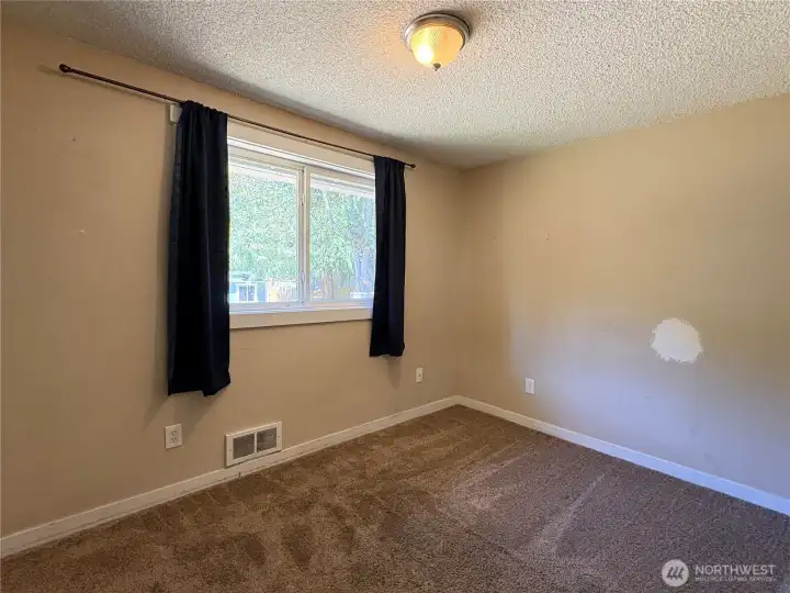 Bedroom 2, first on right in the hall Bedroom 2, first on right in the hall