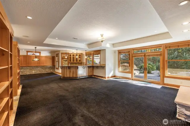 Family Room- Lower