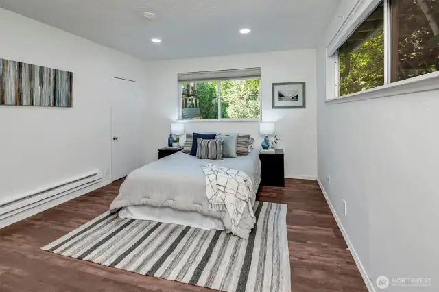 Upper unit: primary bed