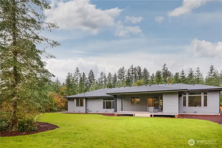 a yard to really enjoy