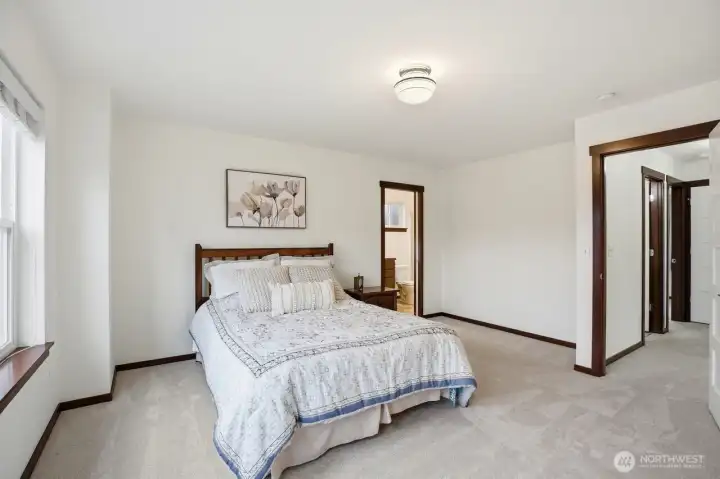 Freshly painted interior and new carpet ready for you!