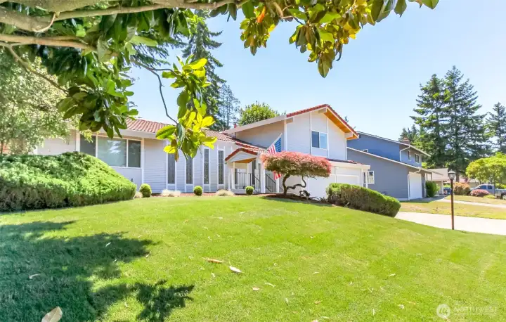 Gorgeous Twin Lakes Home Gorgeous Twin Lakes Home