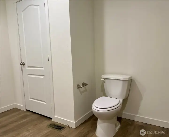 Main bathroom