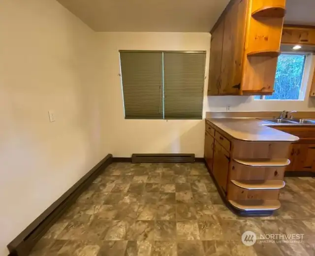 Dinette or office space off kitchen