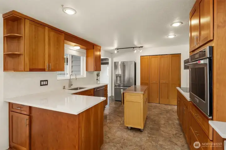 Updated Kitchen with stainless appliances