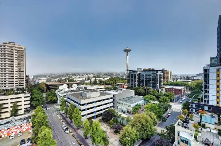 Stunning outlook from your rare high floor, immaculate 2BR home on the NE corner!