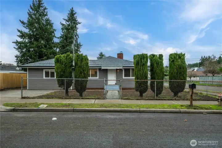 Trees lining the front of the house gives you the privacy you want.