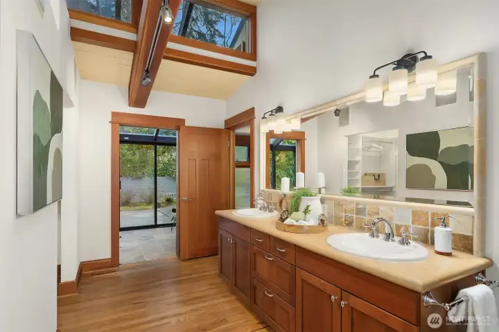 Primary bath with access to sunroom