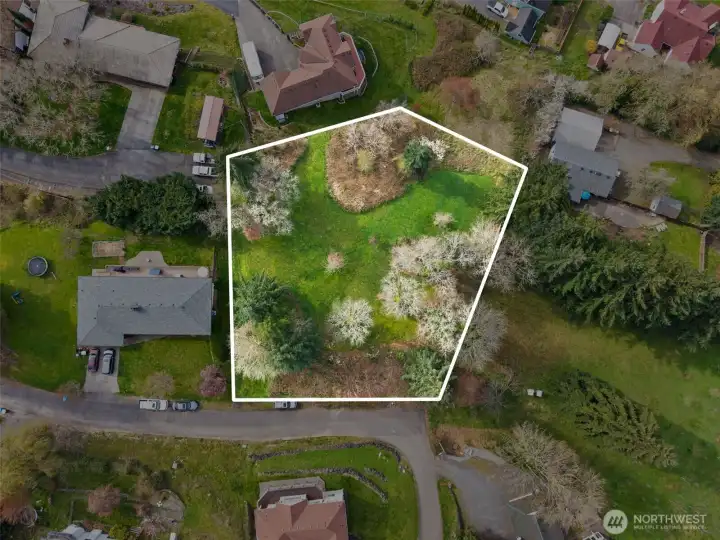 Boundary lines are for visual purposes only.