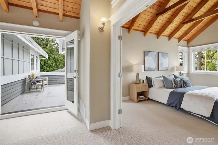 Upper floor sun deck.